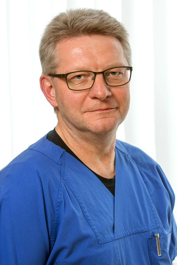 Dr Gross